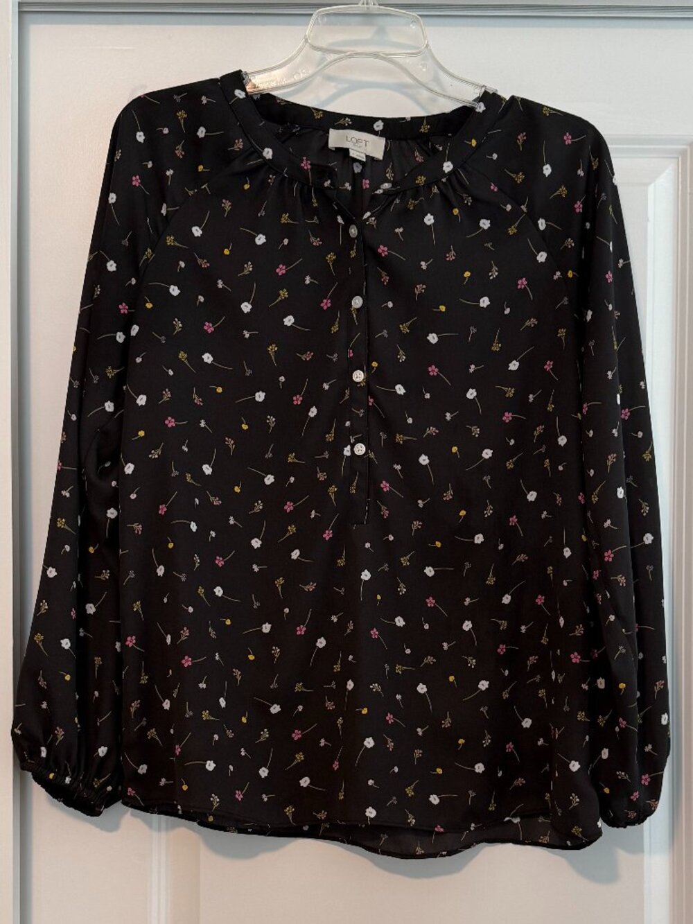 Loft Black and Floral Button Up Long Sleeve Blouse Size Small Good Condition
